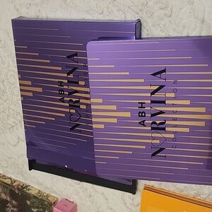 Eyeshadow And Illuminator